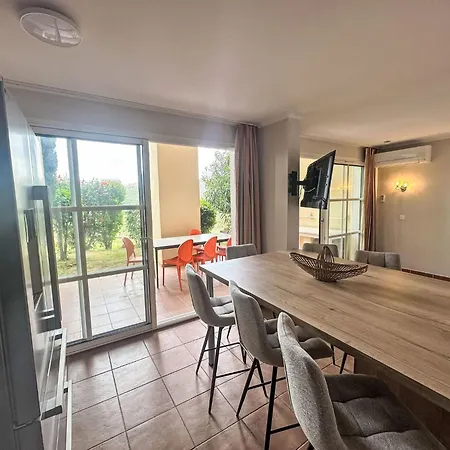 Apartment Village Cap Esterel - L'esquinade-109 By Interhome