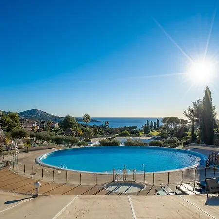 Apartment Village Cap Esterel - L'esquinade-109 By Interhome